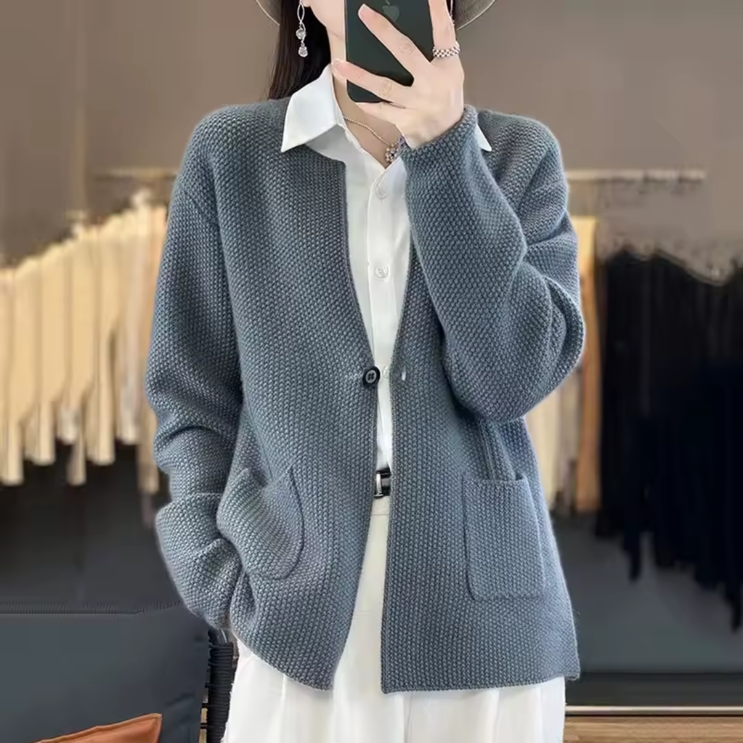 ニットカーディガン