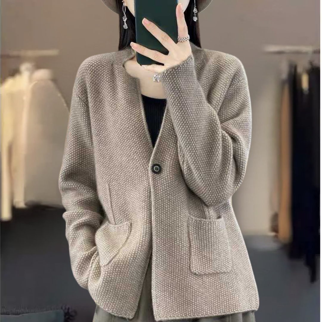 ニットカーディガン