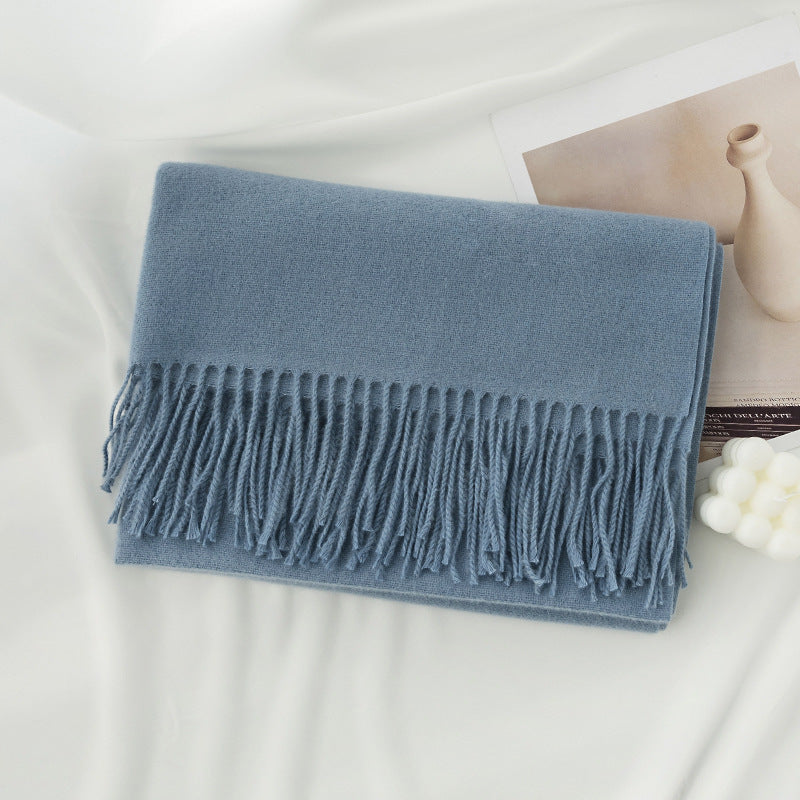 単色のニット製女性用スカーフ、フリースとフリンジ付き
