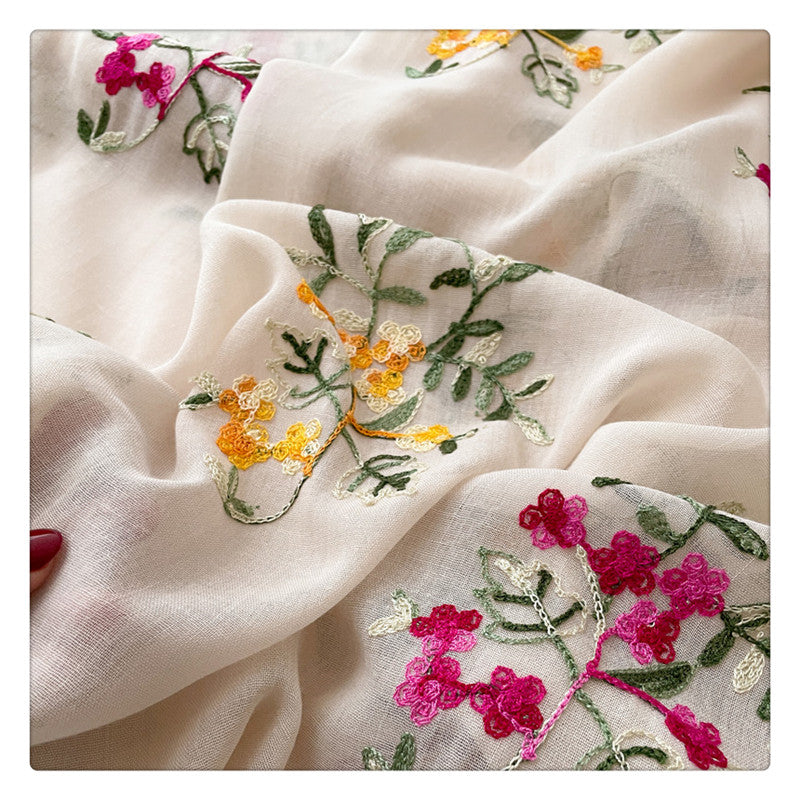 刺繍された花のコットンとリネンのスカーフ 日差しから守るスカーフ
