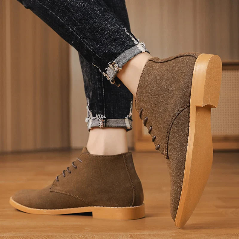 サバティーノ・バレッシ・スエード・チャッカブーツ