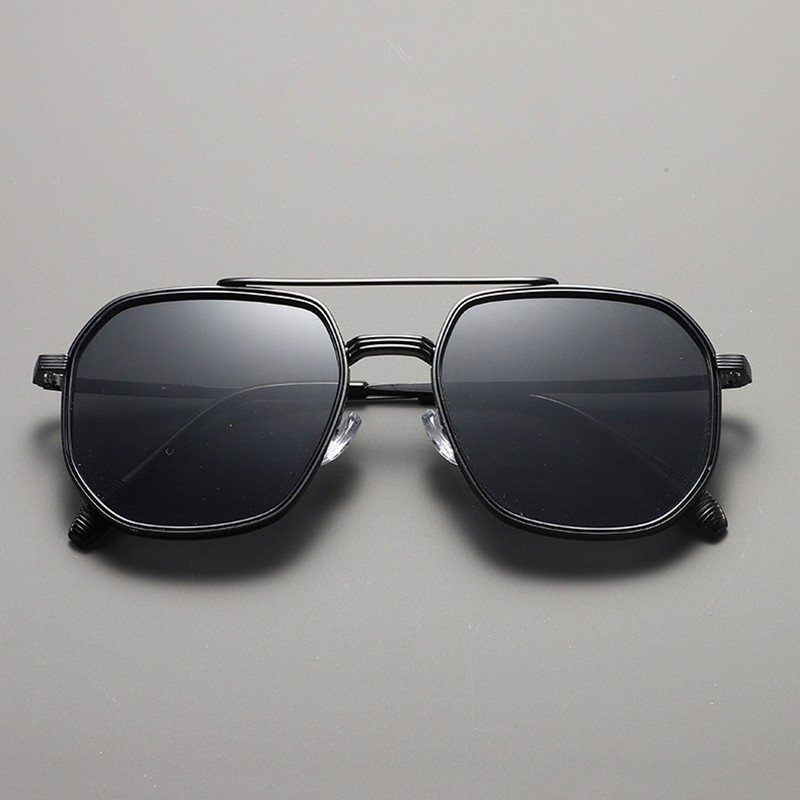 アストル・エイビエーター