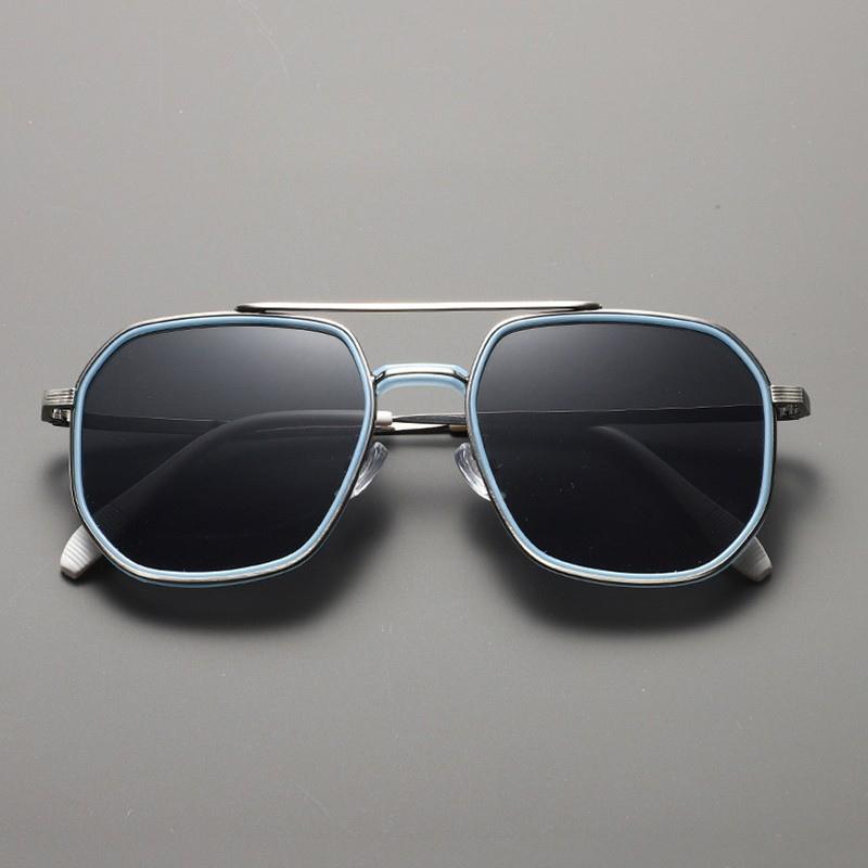 アストル・エイビエーター