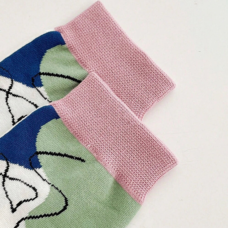 秋冬用のアニメプリント付きの女性用厚手コットンミディアムソックス