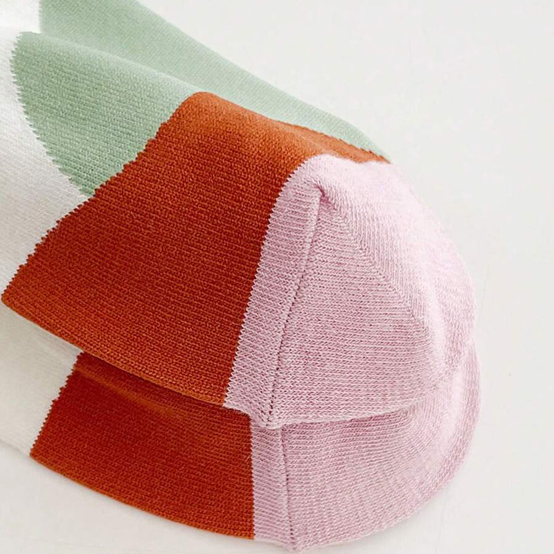 秋冬用のアニメプリント付きの女性用厚手コットンミディアムソックス