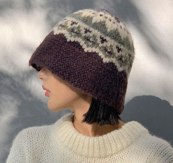 エレガントで快適な幾何学模様のウールニット帽