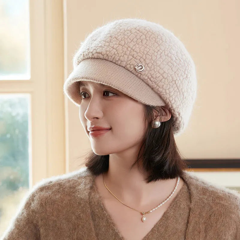 暖かく快適な女性用プラッシュ帽