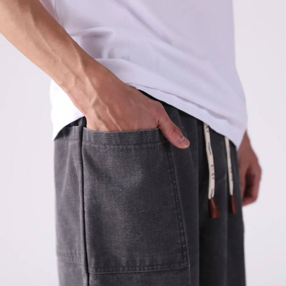 ヒロ – デニムパンツ