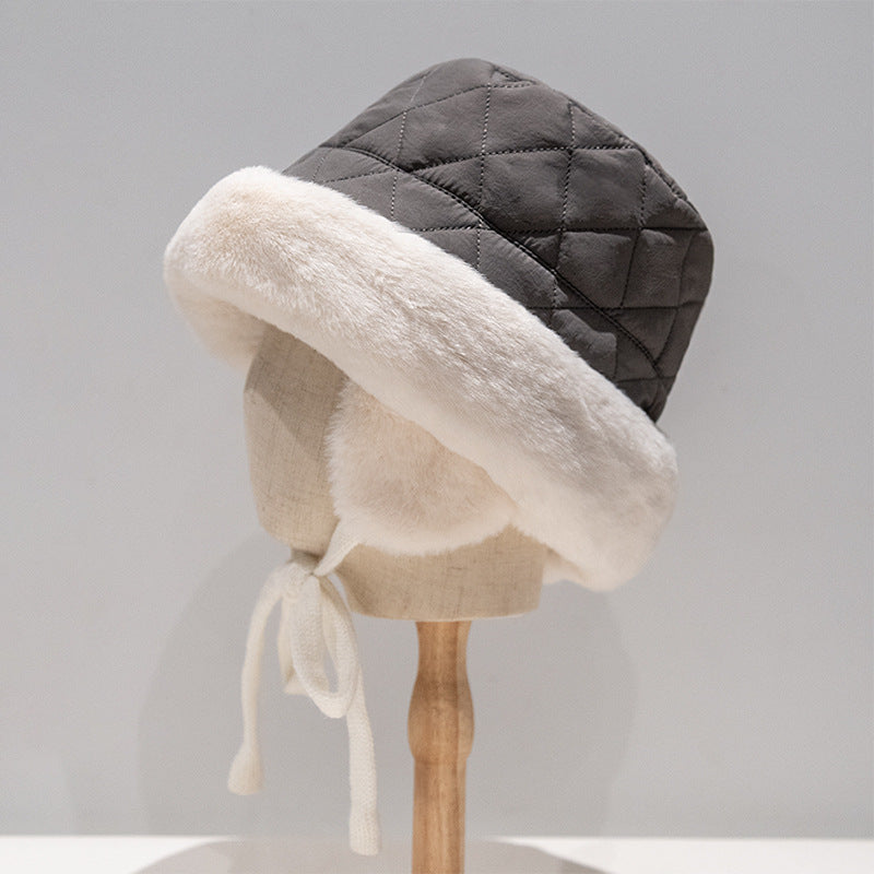 暖かくて快適な女性用プラッシュキャップ