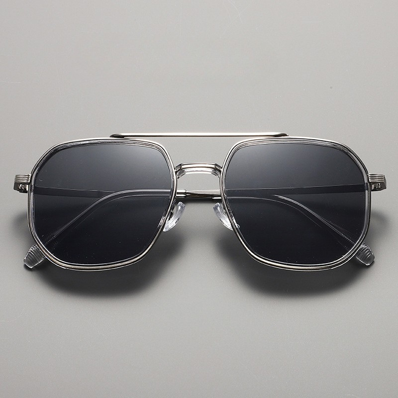 アストル・エイビエーター