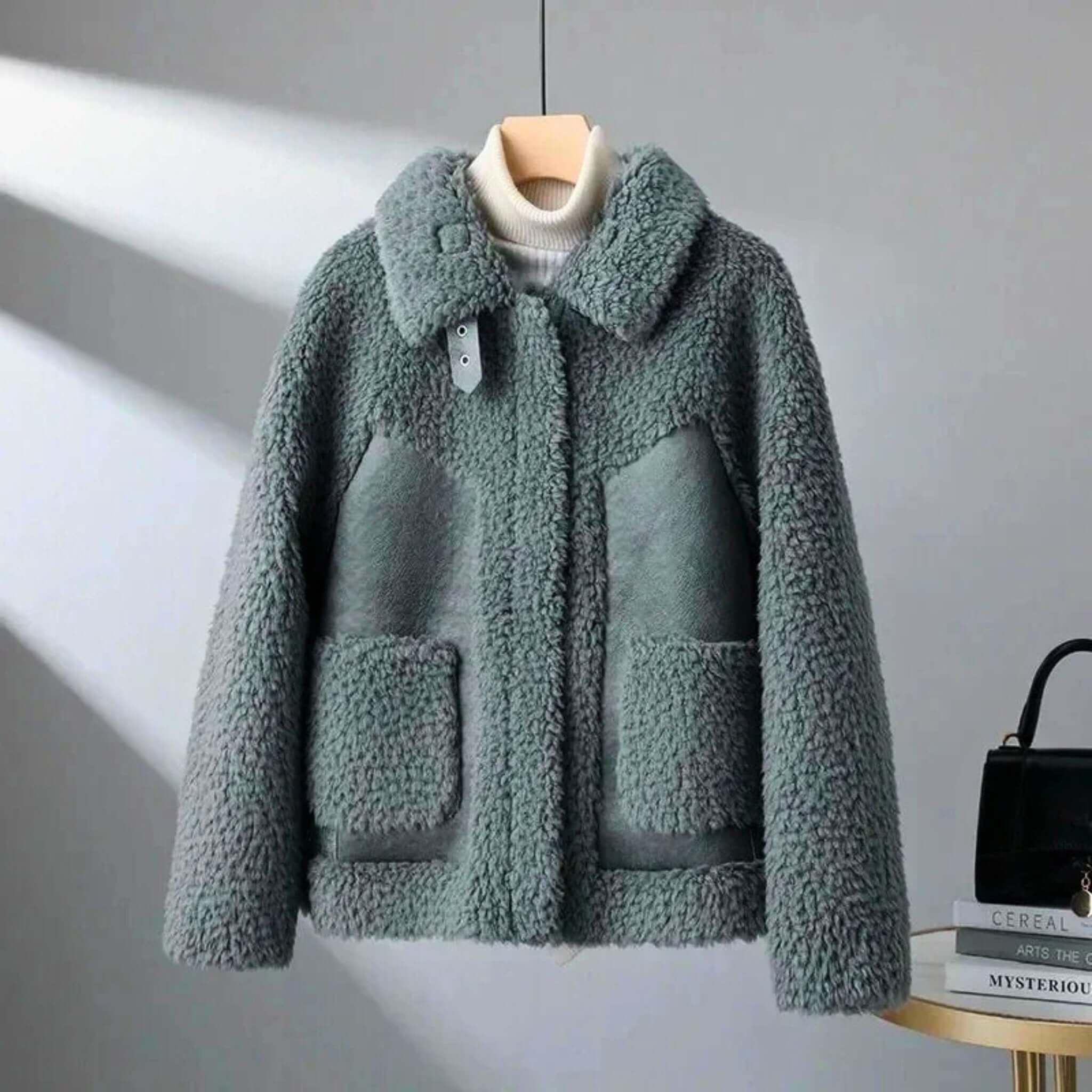 ラムズウールボンバージャケット